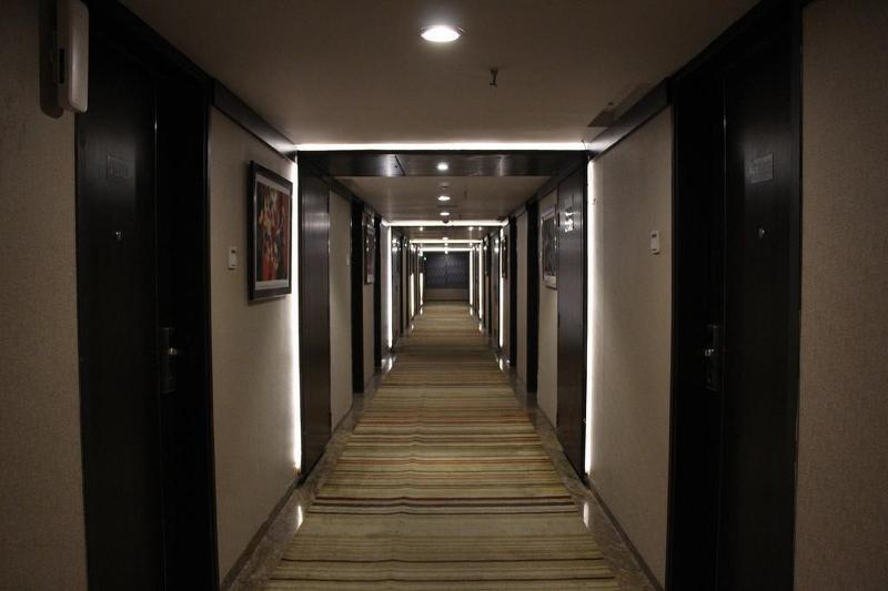 Hotel Siesta Hinjewadi Pune Exterior photo